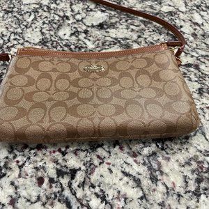 Coach F52657 Signature Canvas Crossbody  with Pop-Up Pouch - Khaki